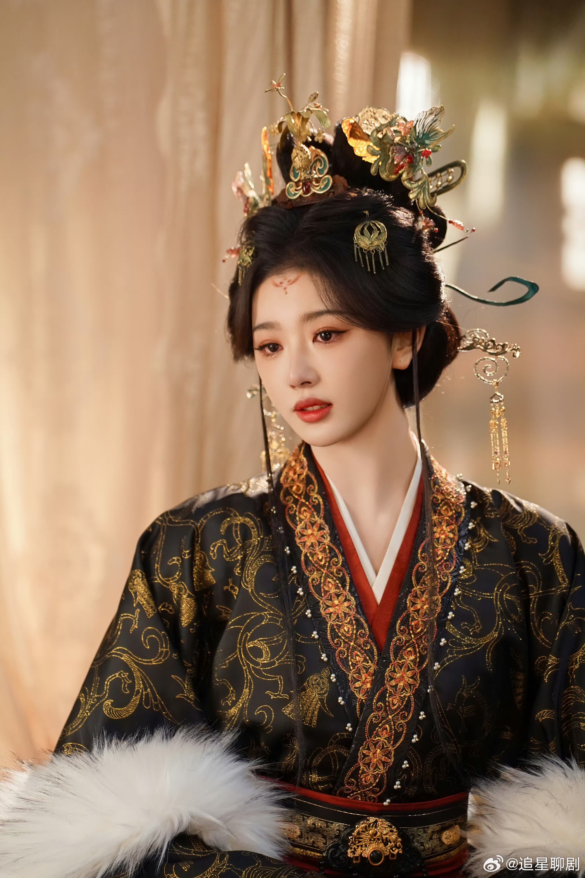孔雪儿去哪儿进修的演技看着她演李述一路成长逆袭真的太爽了，演技撑起了大女主的气场