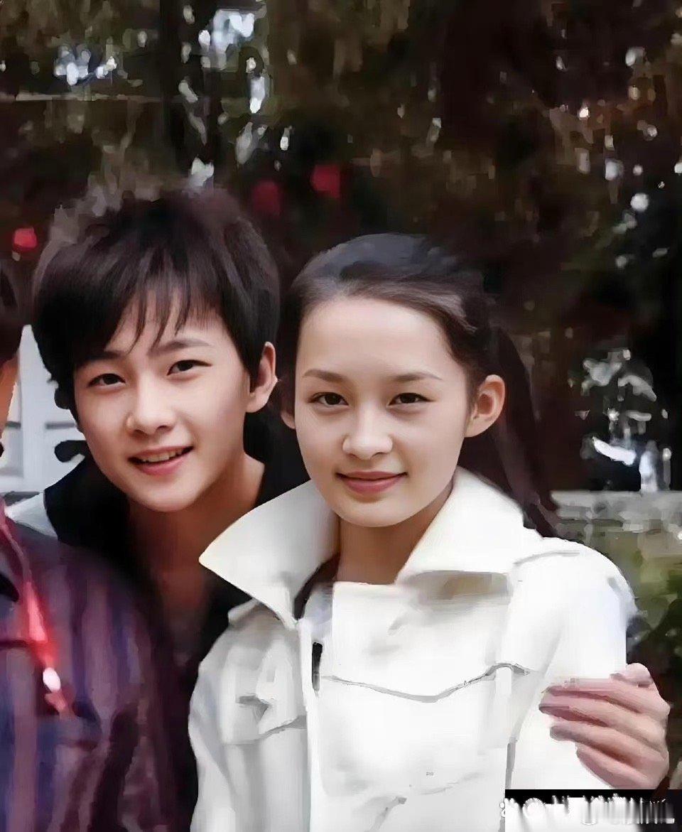 18岁的杨洋和19岁的李沁相遇，那时的他们年轻又有些天真 ​​​