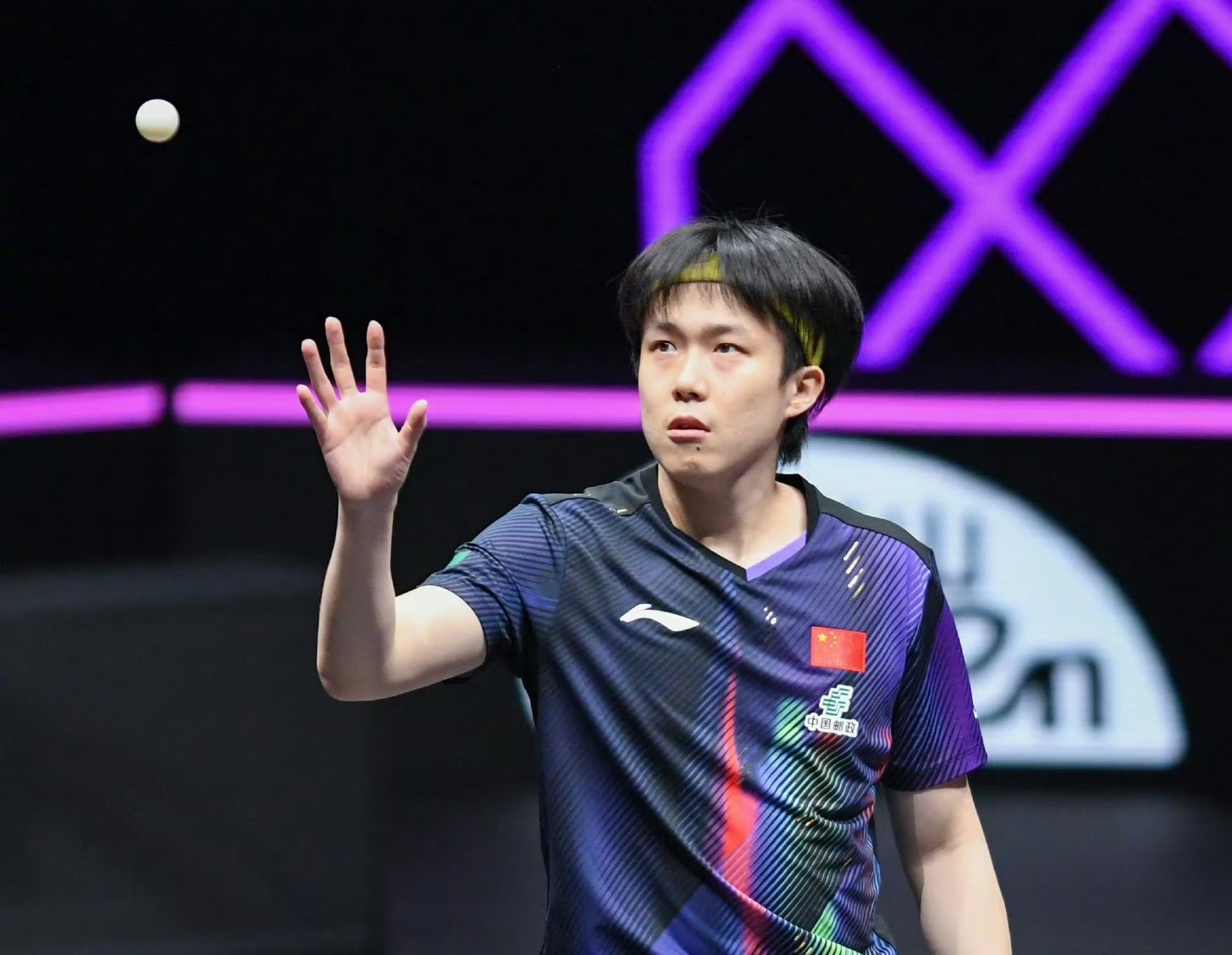 王楚钦重庆赛进八强王楚钦3比0战胜弗朗西斯卡 WTT重庆冠军赛男单1/8决赛，王