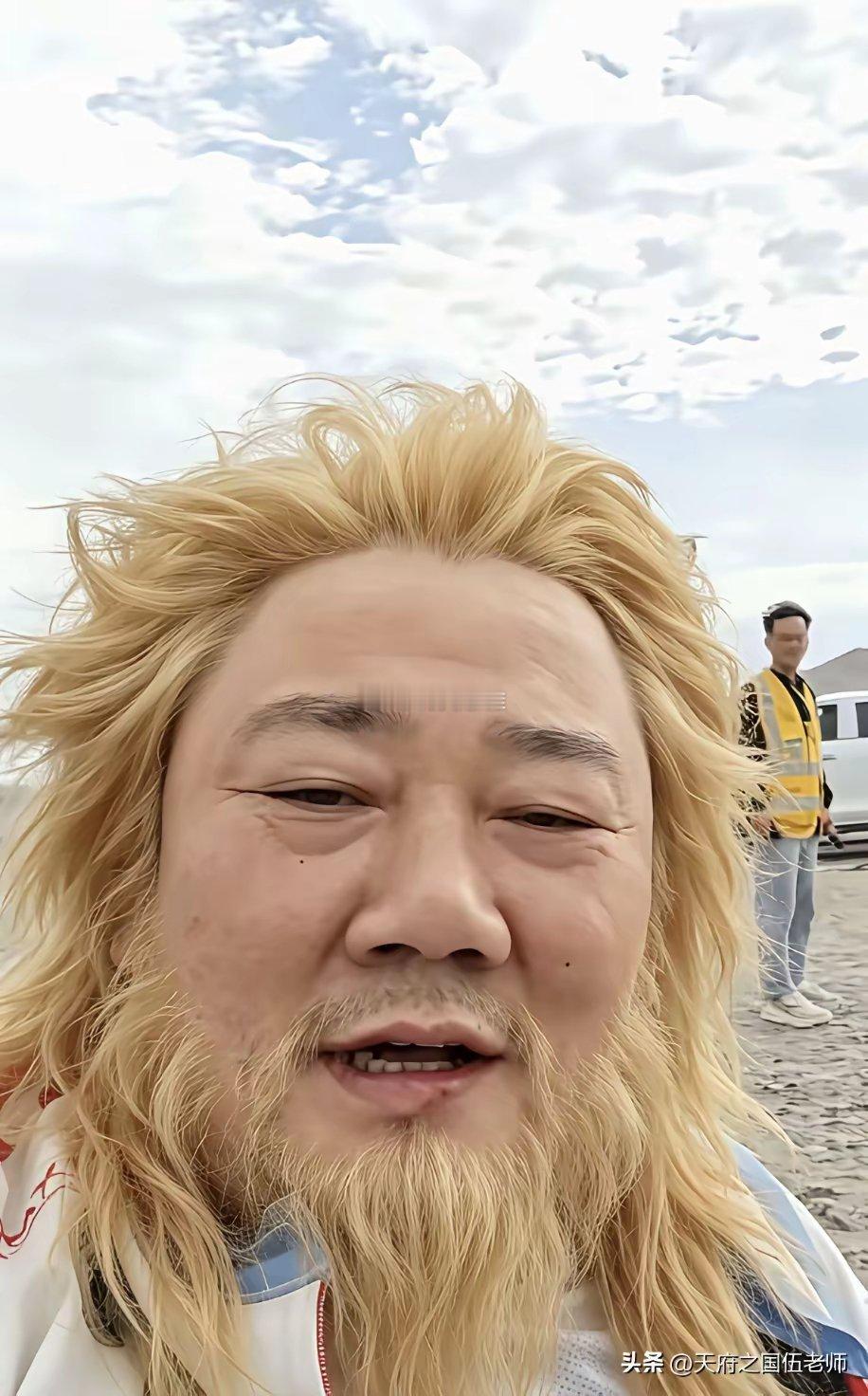 网友们替张总的发型操碎了心你们觉得那款更适合？ ​​​