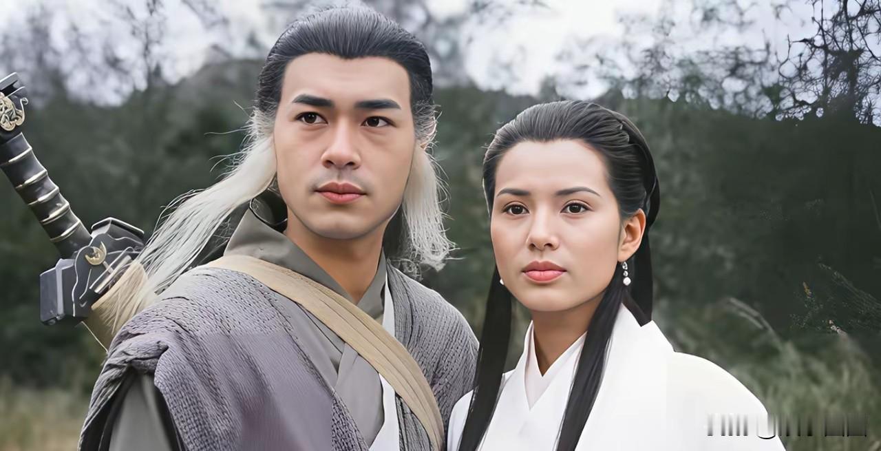 璇？
那个养的狗狗咬伤他人的香港明星叫什么来着
她在短剧里演了个婆婆
气质雍容华
