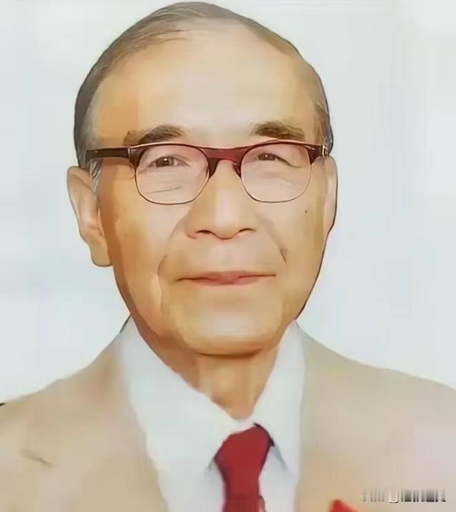 一场婚姻，如果只看年龄差，很多人第一反应都是“图什么”。可邝安堃晚年的故事，偏偏