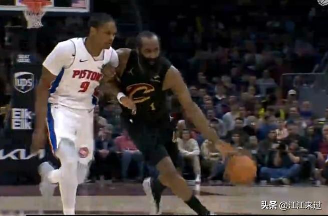 骑士113比109险胜活塞！哈登关键上篮锁定胜局，坎宁安突破传球失误葬送比赛胜利