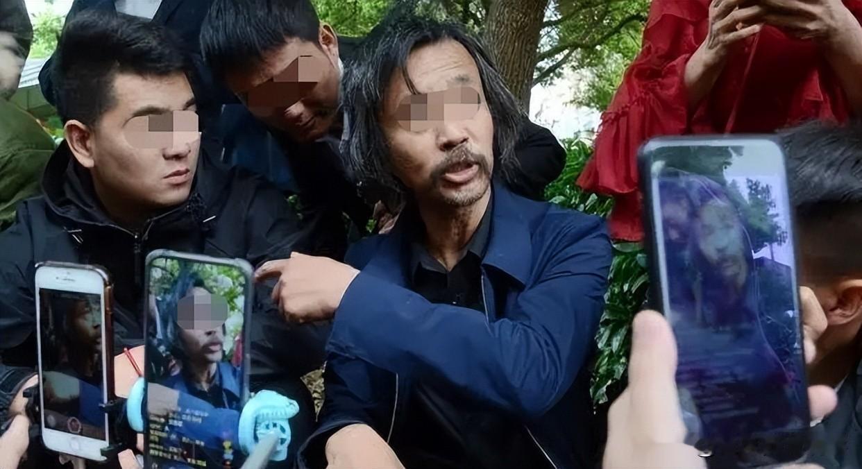 又一位百万粉网红被封号？凭流浪汉身份爆火，曾月入二十万，如今彻底凉了。
10月1