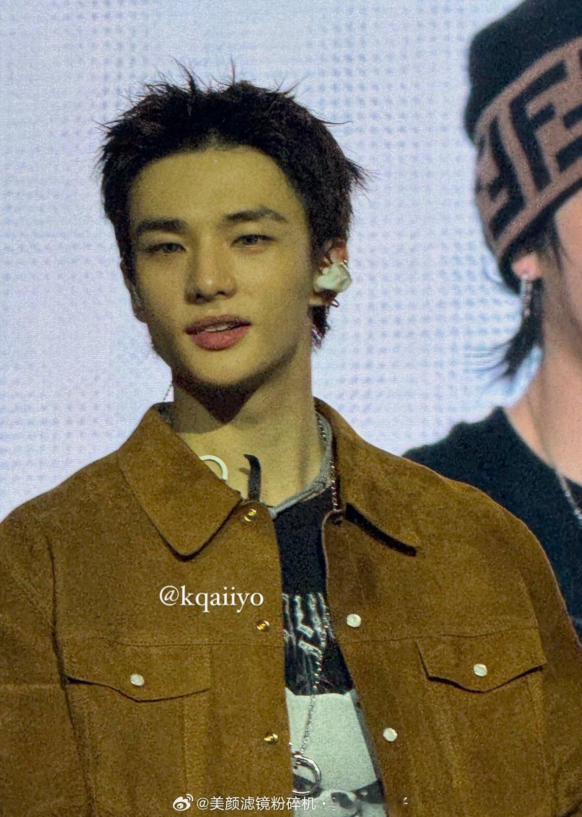 straykids黄铉辰，徐彰彬，李旻浩，梁精寅，李龙馥，金昇玟，方灿，韩知城d