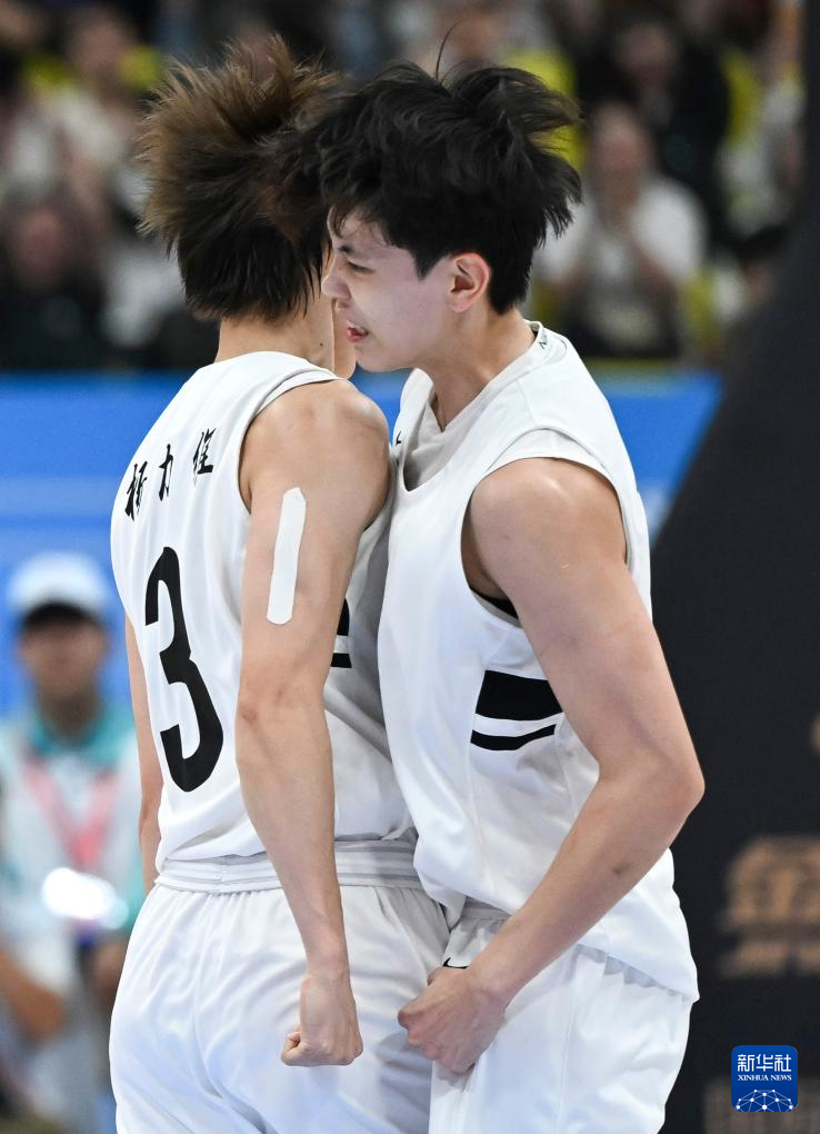 杨舒予杨力维，随时出片。 