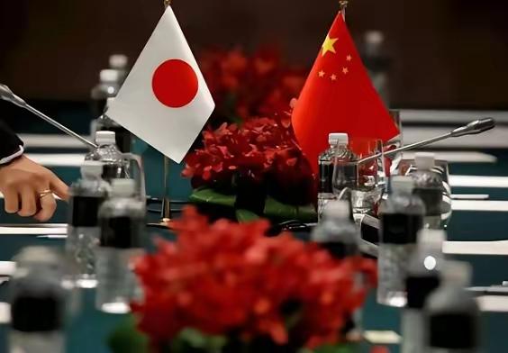 俄罗斯军事专家恨铁不成钢的表示：最让人着急的是，中方从始至终都没有想要“灭亡”日