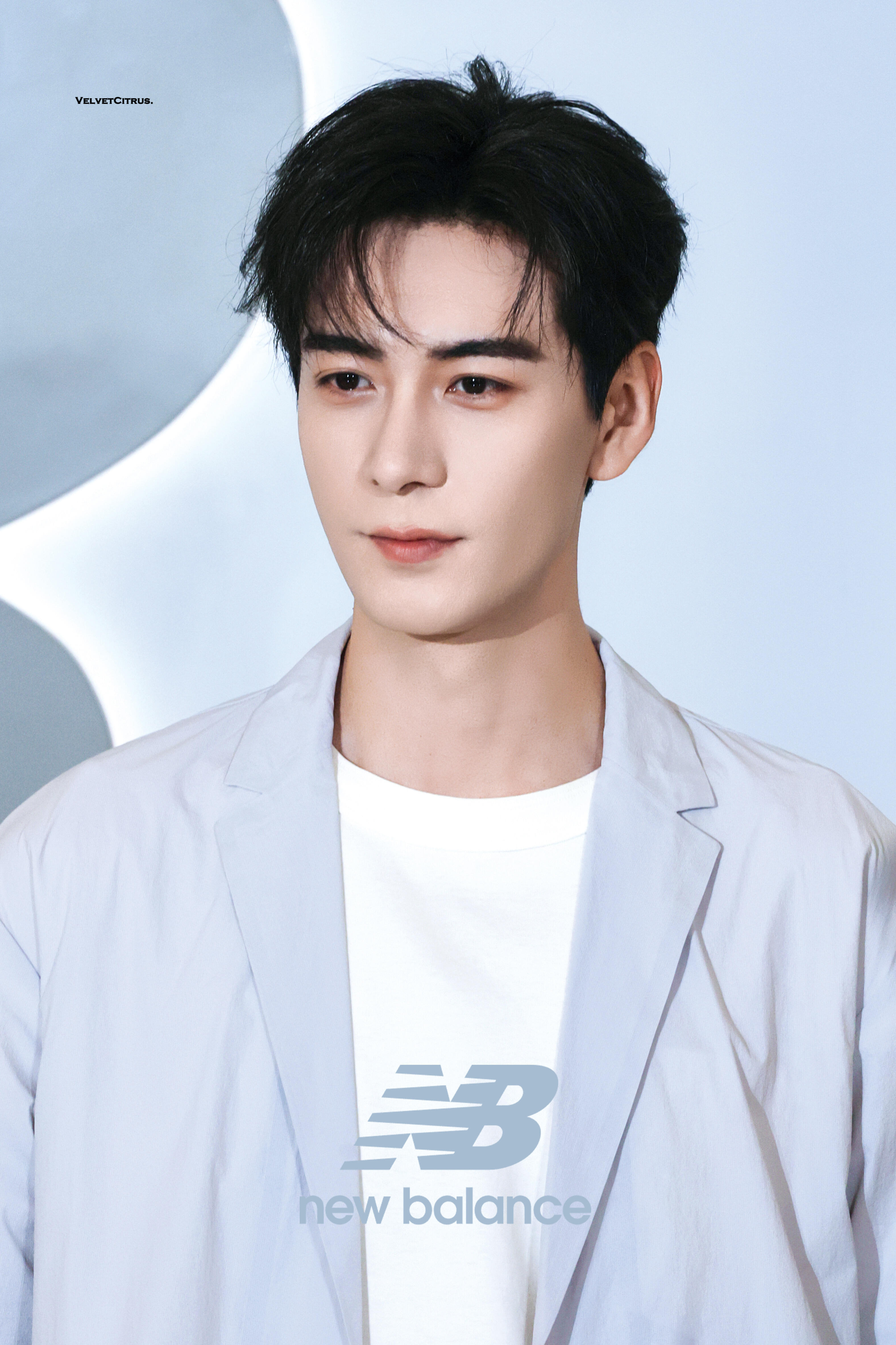 陈星旭今日NB活动路透，浓颜大帅哥！感觉九日是有效播剧的，现在状态很像李承鄞时期