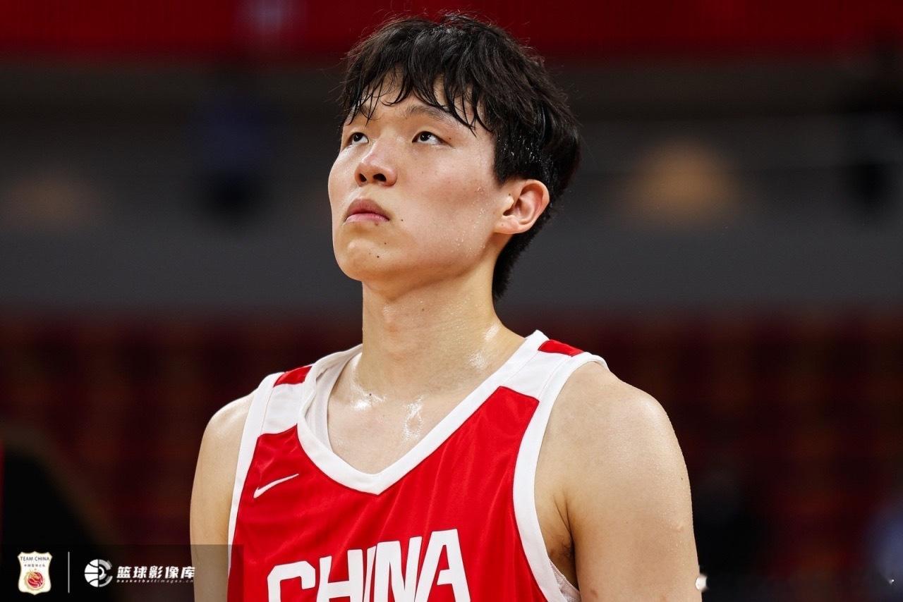中国男篮杨瀚森世预赛NBA热搜男篮巨大损失！杨瀚森将缺席后续世预赛登上热搜世预赛