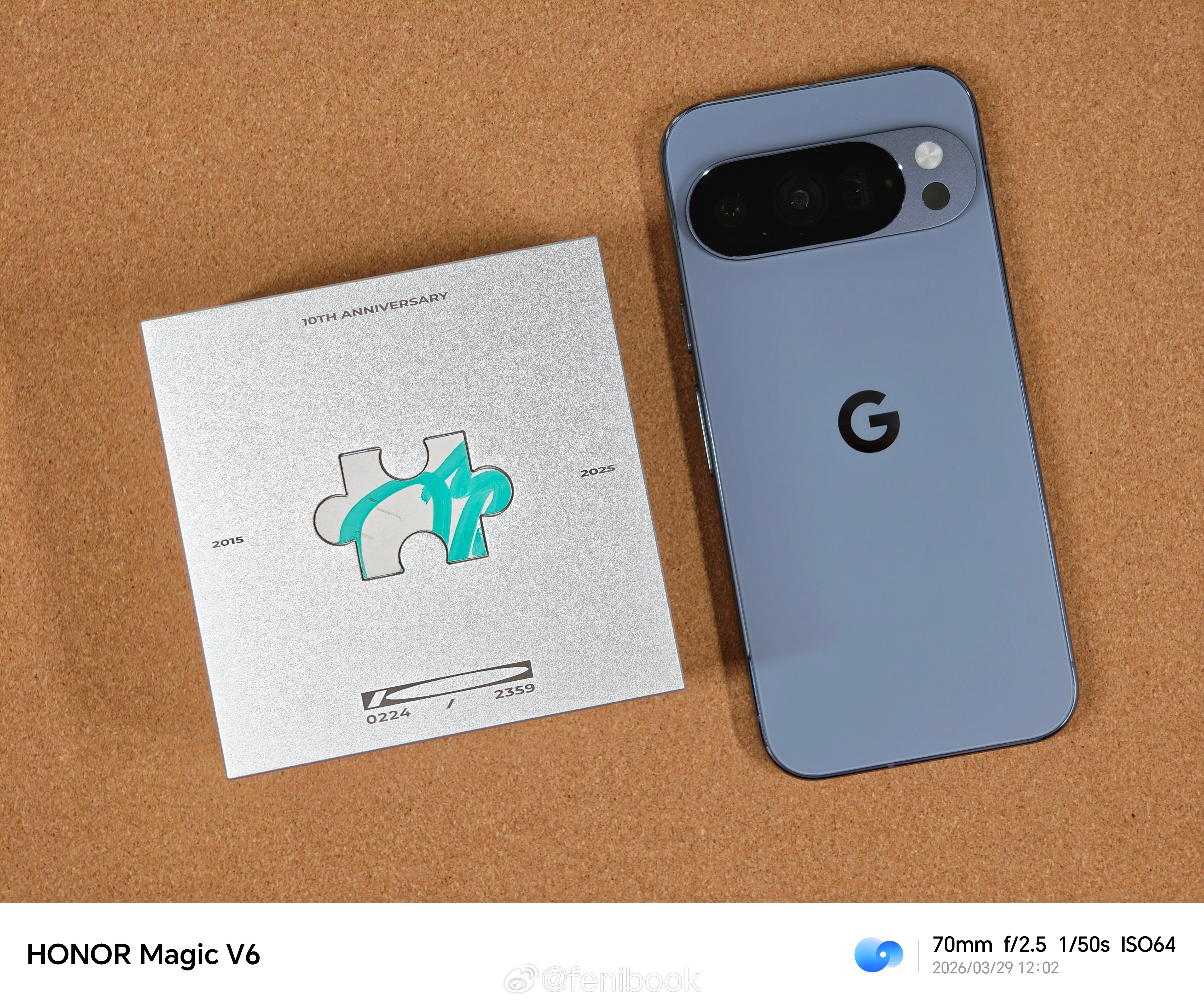 麻瓜送的着一大块铁疙瘩，好几公斤重，我本以为没啥用，突然发现拍视频时候可以拿来当