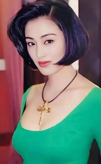 1996年，张敏被逼得走投无路，只身来到上海滩发展，“京城四少”之一的汪雨对张敏