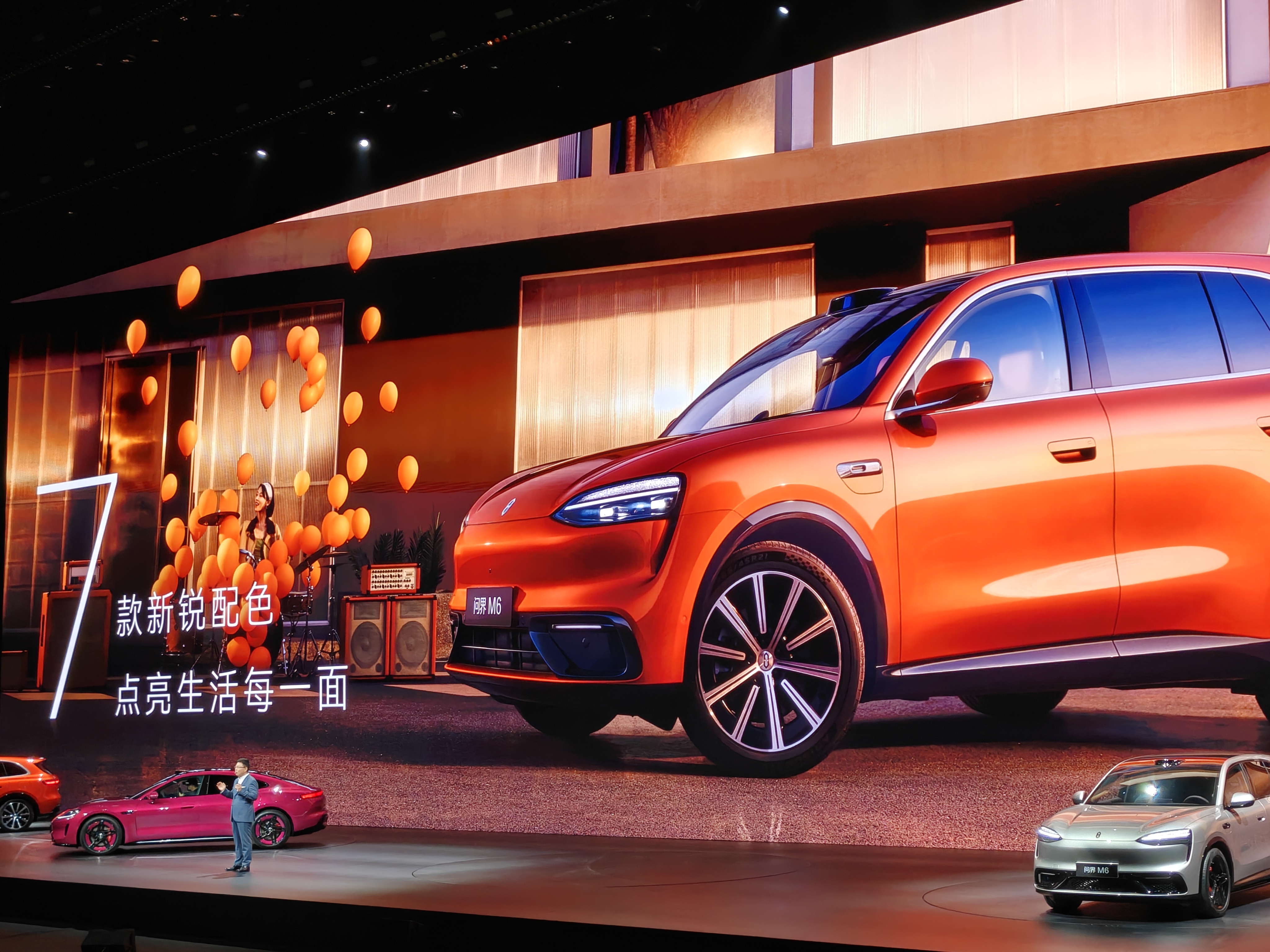 问界M6 真“能装” 啊，纯电版202L智能电动前备箱，可同时容纳24+20英寸