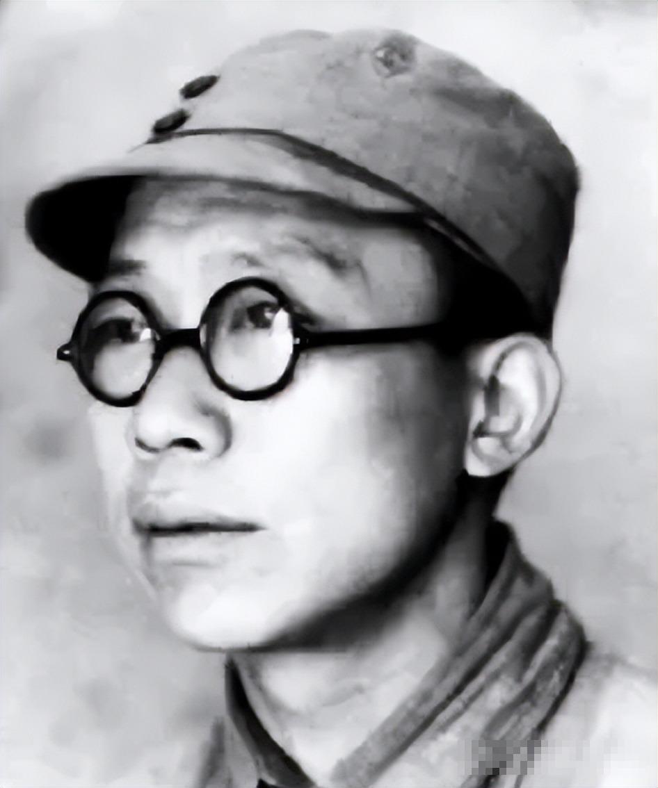 抗战时期，有一天，宣传部长给大家讲报告。延安的礼堂里，挤满了从五湖四海聚拢来的同