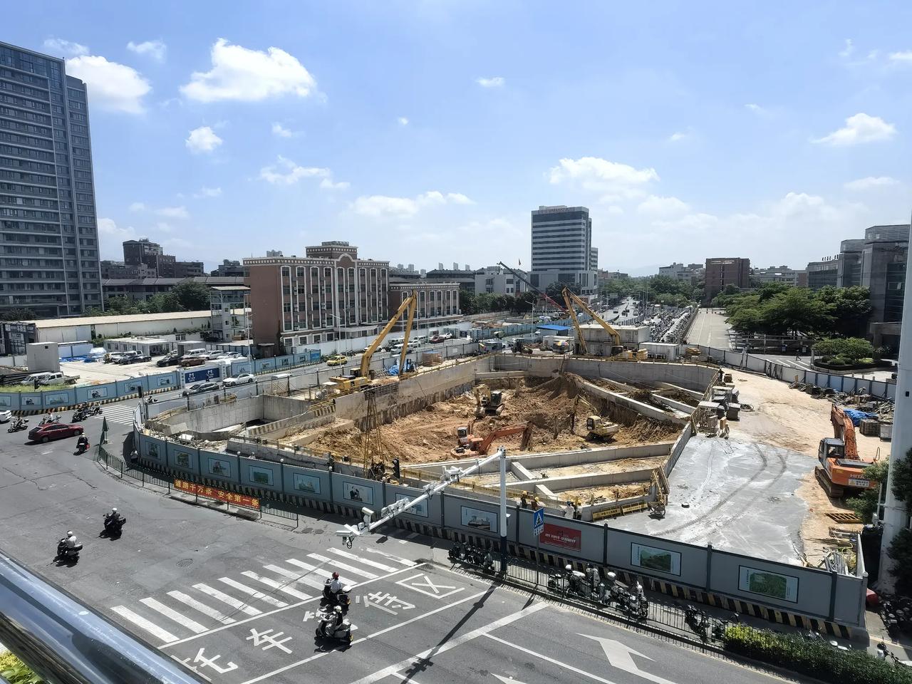 2026.7.22厦门地铁6号线之第三医院站，最新实况。。。看起来工程量还不少[