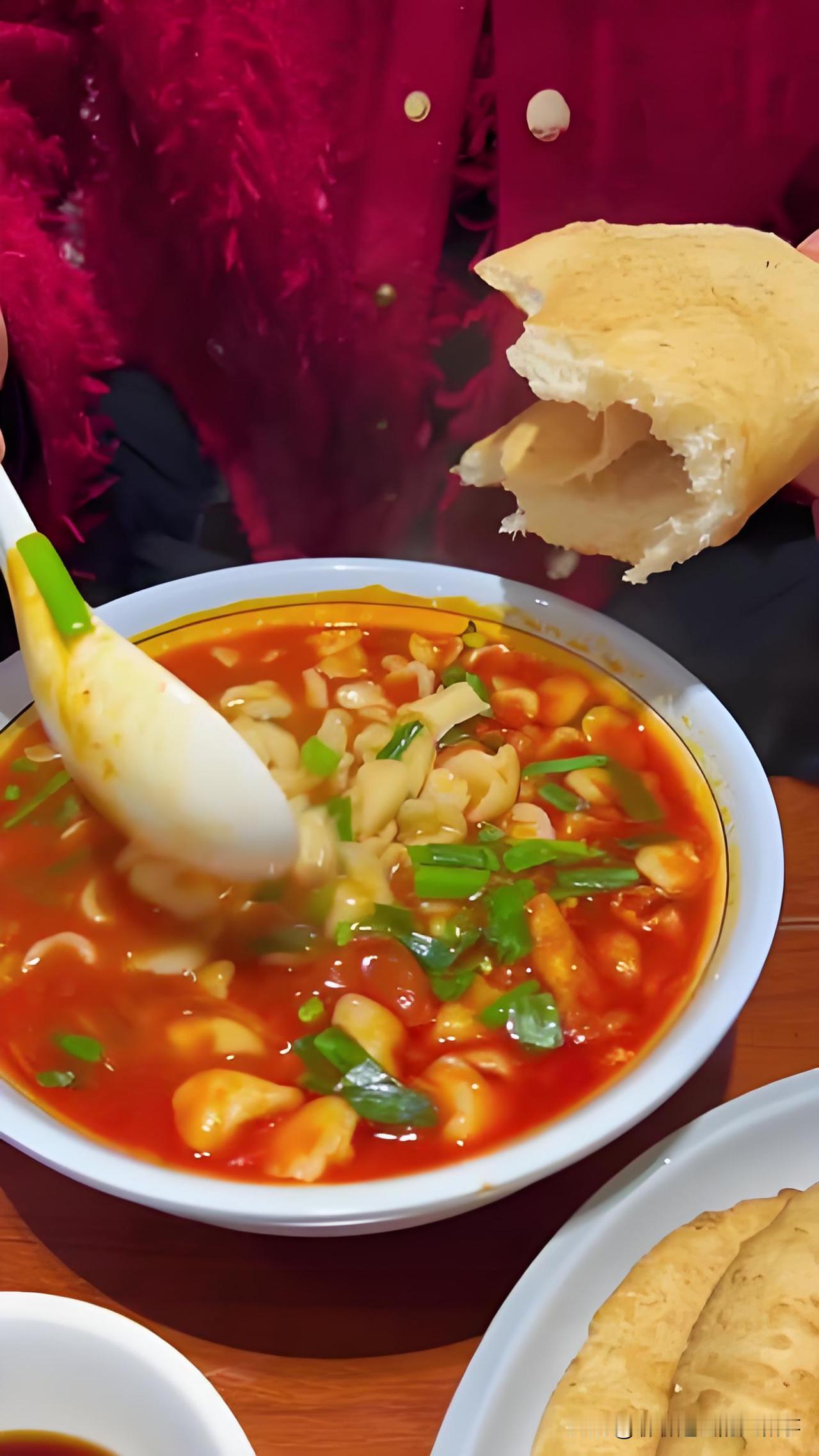 麻脸
小炒
胡卜
羊汤
面麻着（面辣椒）
油坨子（油饼）
搓豌子（猫耳朵）
肉谷