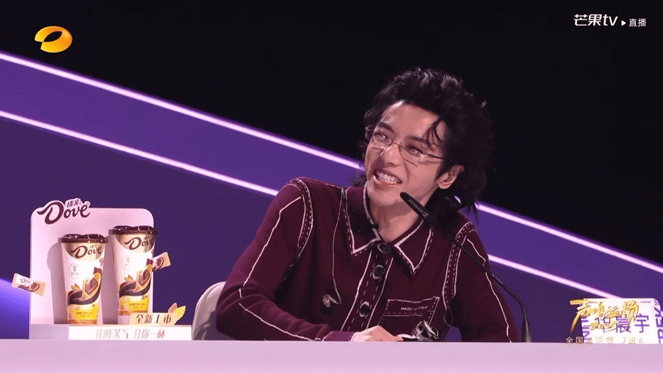 那英 你们叫妈妈的先闭嘴声鸣远扬 谁懂啊！那英在《声鸣远扬》里护崽也太上头了！华