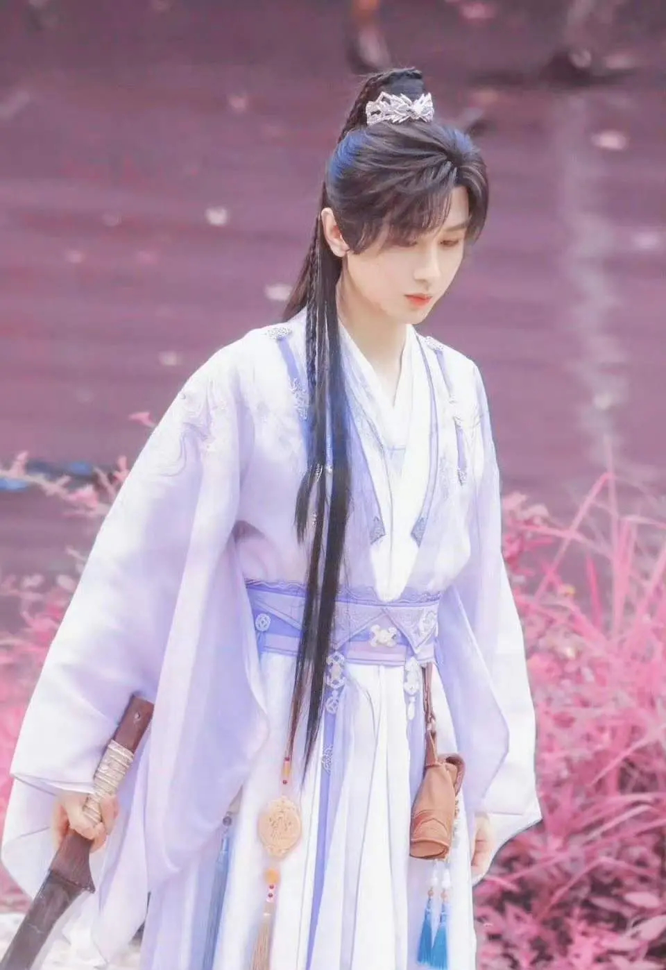 成毅现在怎么一点阳刚气息都没有了 ​​​