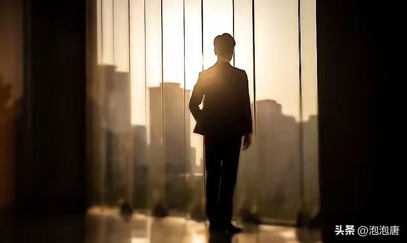 不得不佩服，中国的战略眼光，还是很敏锐的。
​中东一打仗，石油运输就不稳。很多国