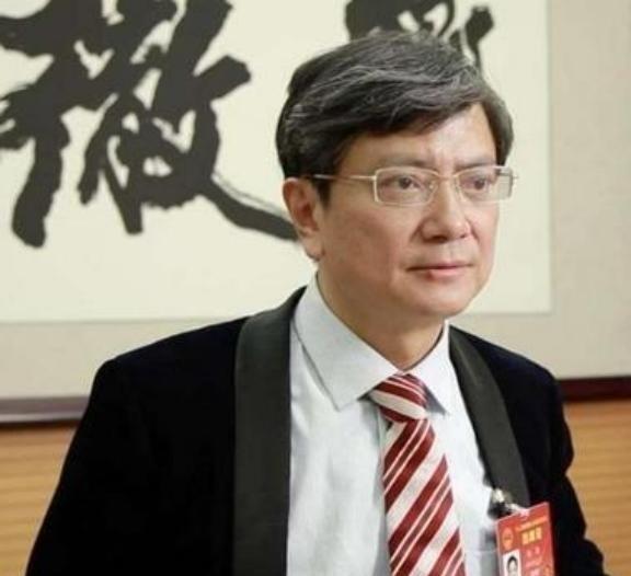 “ 浙大 教授”郑强，再次抛出惊人言论！他说：“中国是人口大国、劳动力大国，人工