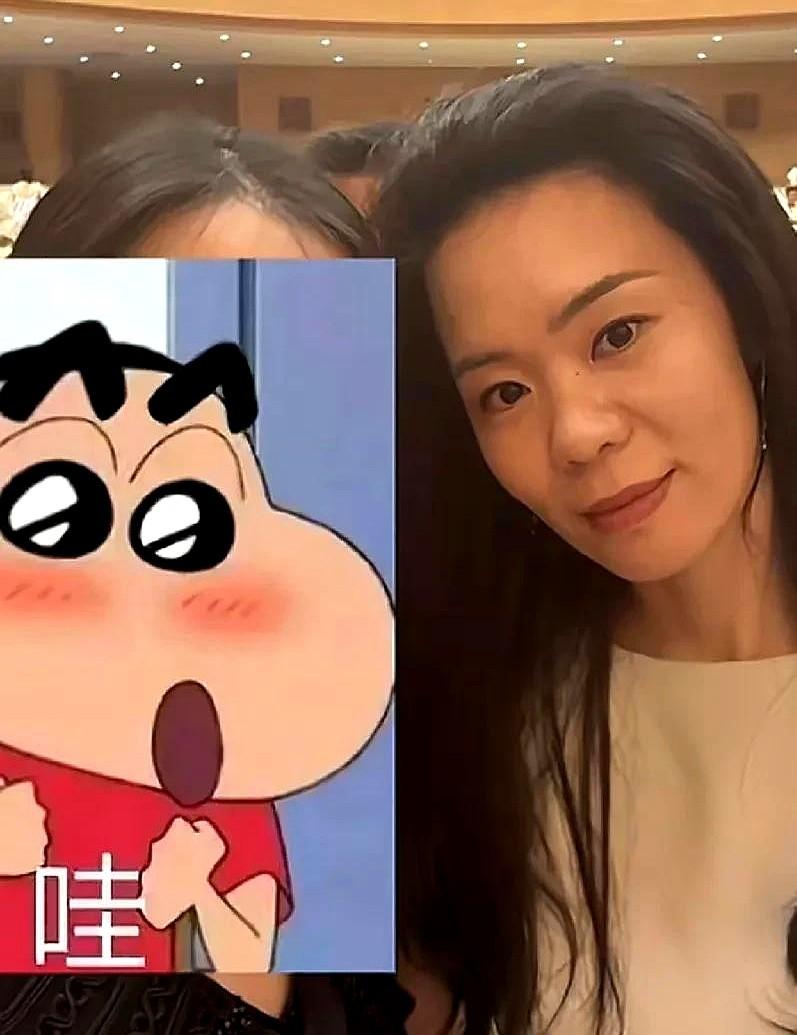 今日郭延娇律师郭延娇 出席公开活动，很多人对她的容貌议论纷纷，我觉得这个完全没有