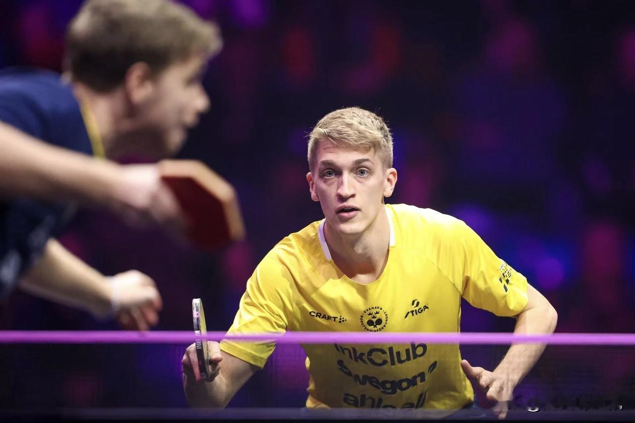 我特别想看卡尔伯格在赛场上的走势，真心希望他能像莫雷加德那样一飞冲天，带来更多惊