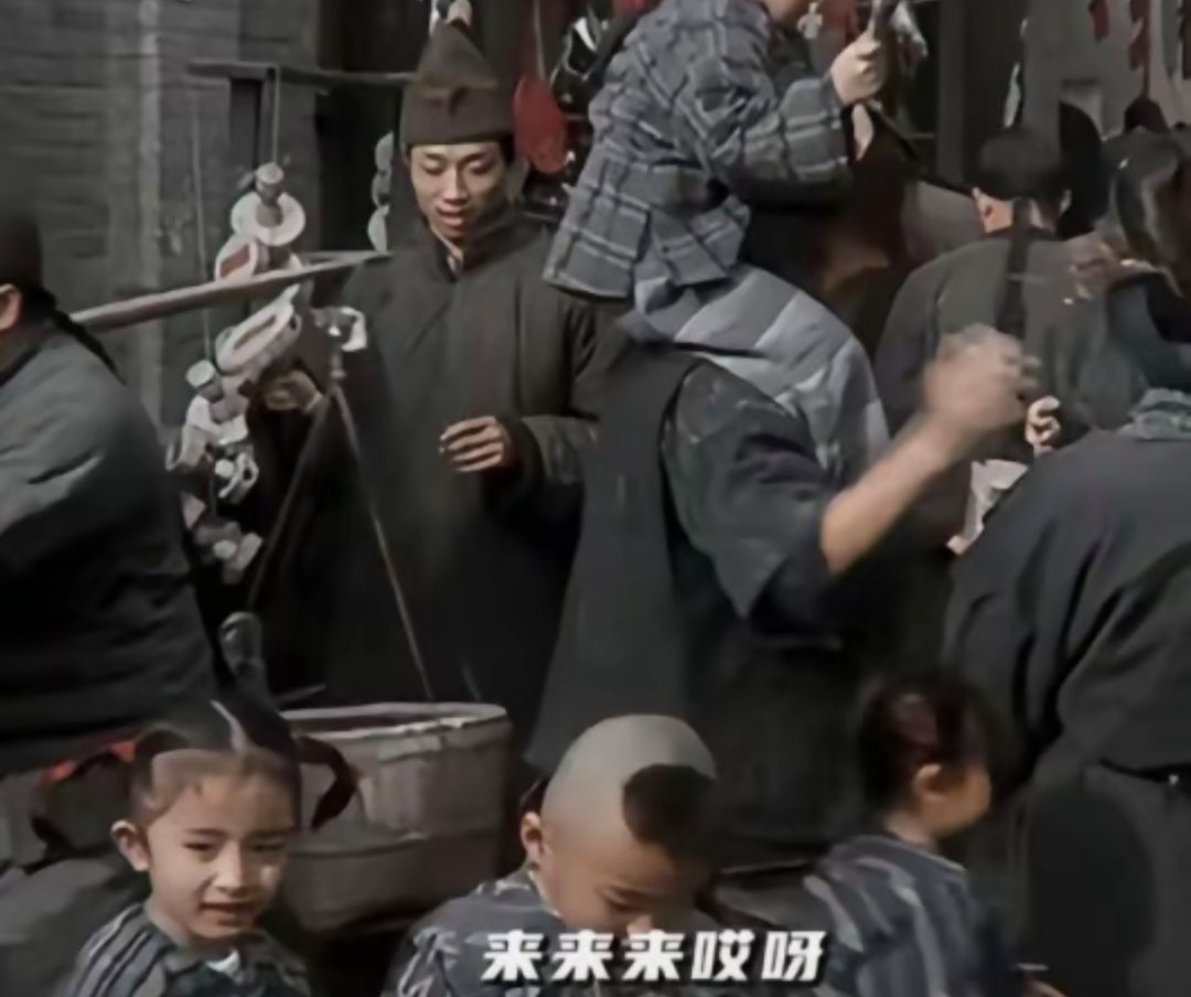 许昕还怪全面的嘞 跟小杨幂还搭过戏呢(怀疑这是真的) ​​​