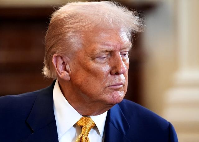 美媒灵魂拷问！特朗普正亲手把亚洲输给中国。美媒彭博社一篇灵魂拷问刷屏全网：“特朗