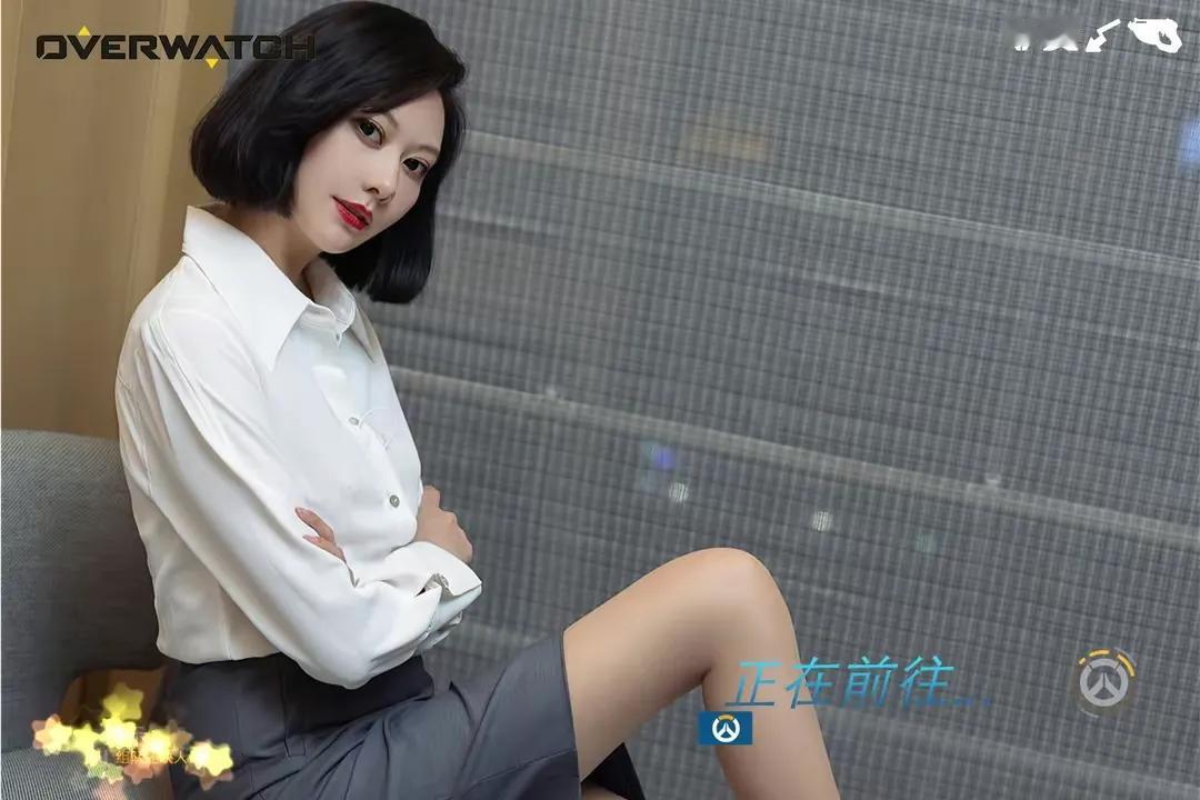 中短发美妇人，职业装，大眼睛，烈焰红唇，气质优雅