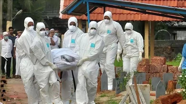 印度西孟加拉邦尼帕病毒又爆了，没疫苗没特效药，致死率还飙到75%，结果源头竟是喝