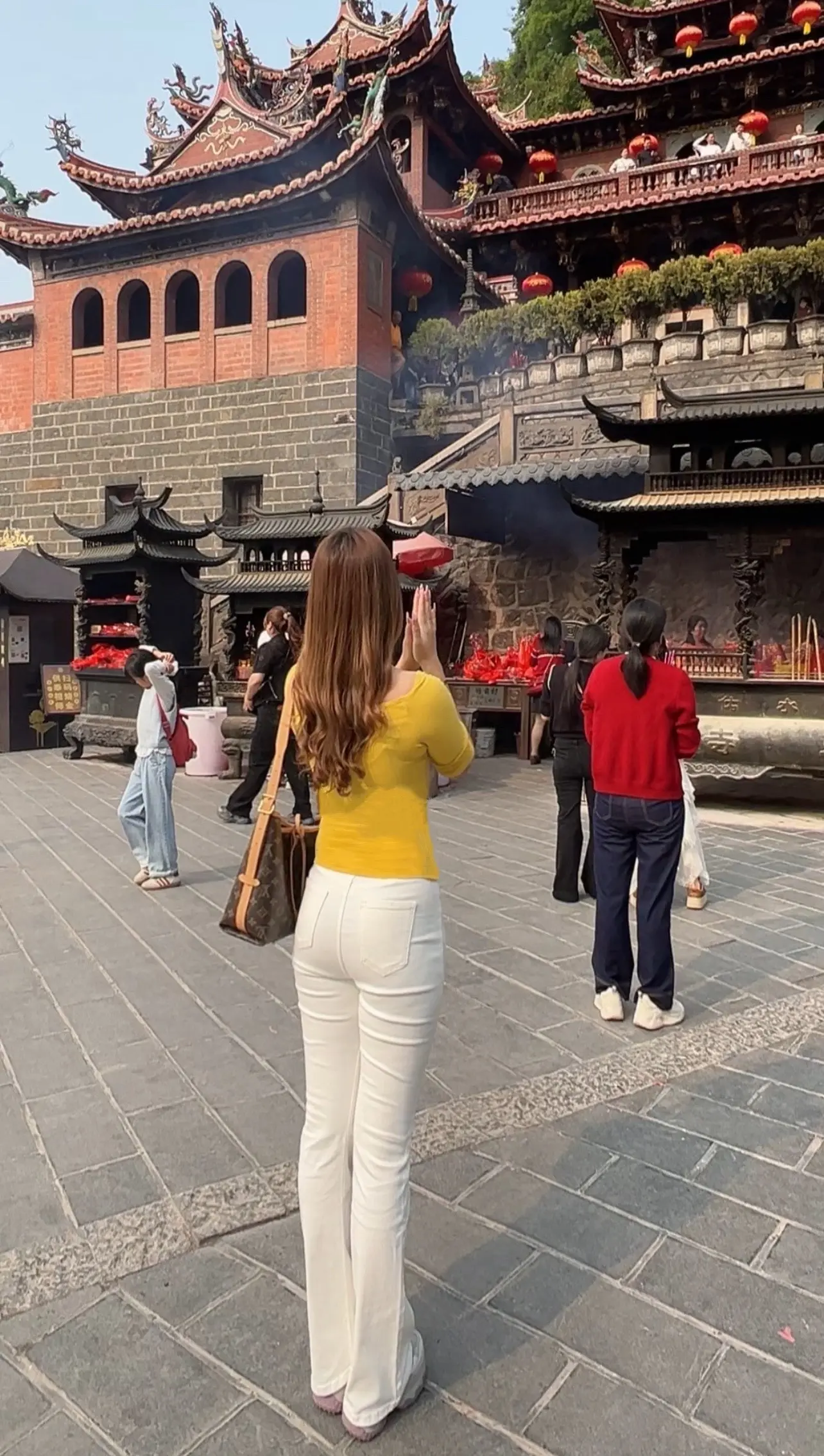 人的一生多少都经历了坎坎坷坷，一路来，你觉得什么才是最重要的呢？
