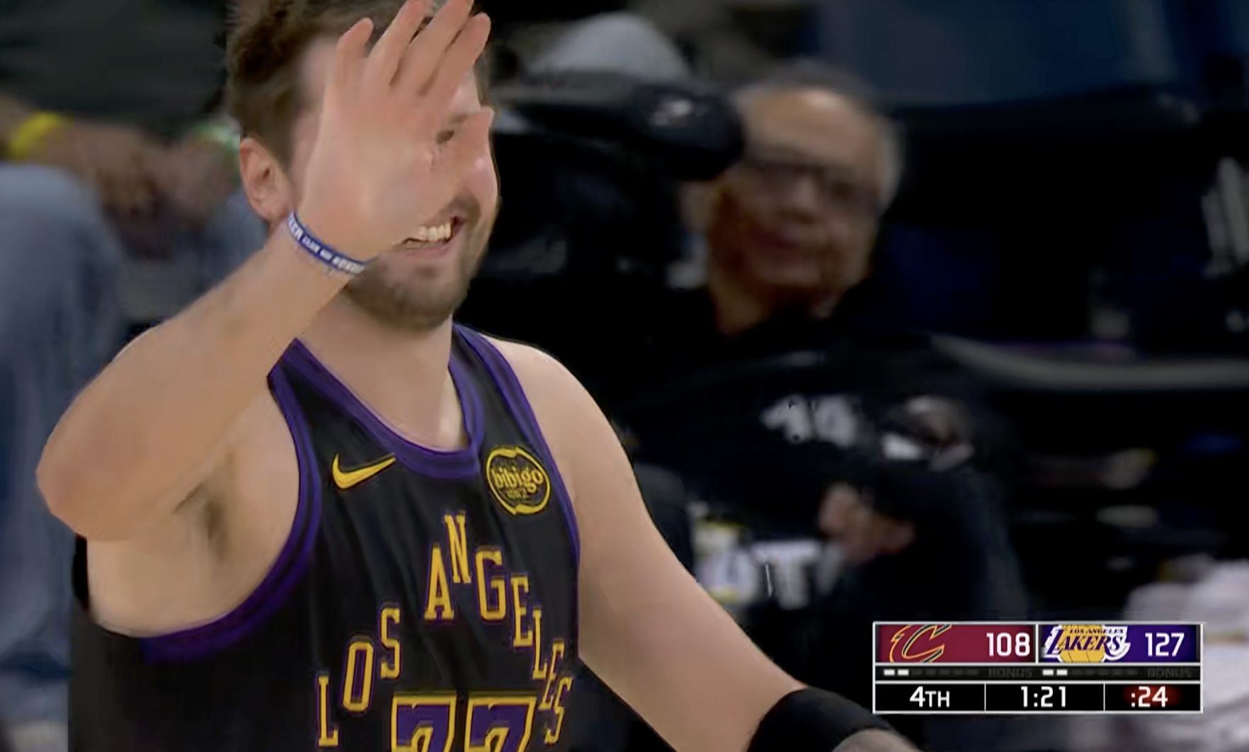 东契奇扣了！ 骑士vs湖人