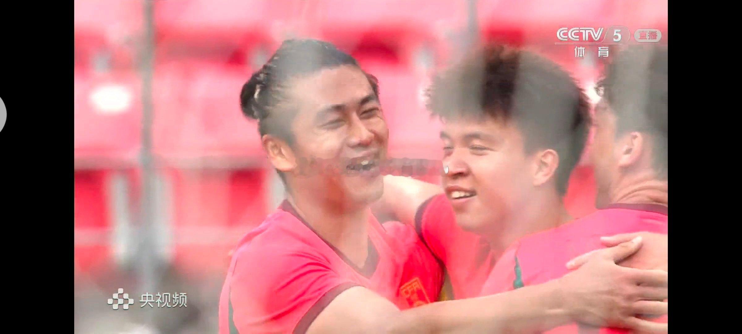 中国u23男足vs乌兹别克斯坦u23王钰栋捂耳庆祝回击质疑声王钰栋铜牌战世界波 