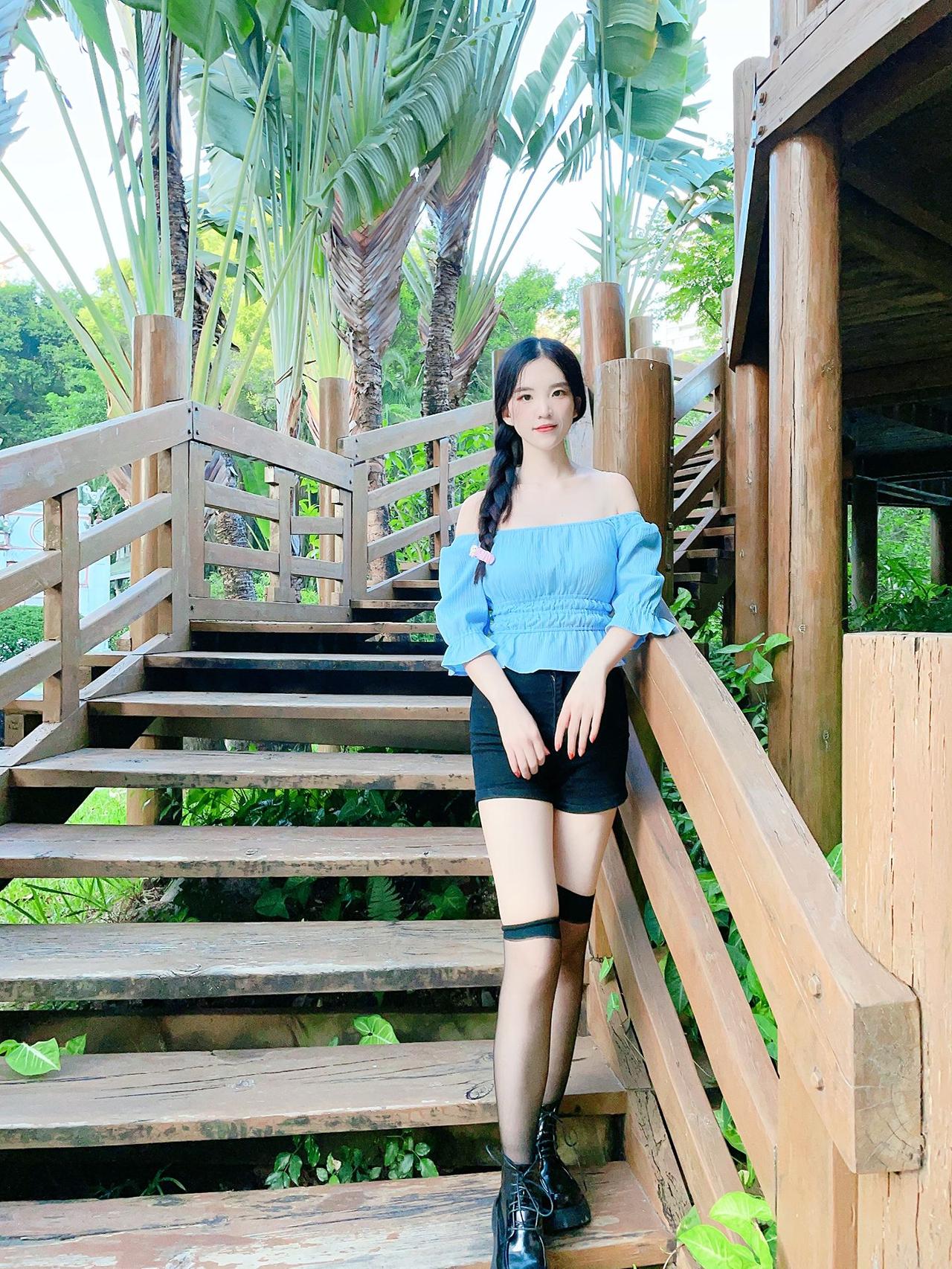 谁穿谁好看系列 创作者中心 创作灵感 美女 黑丝