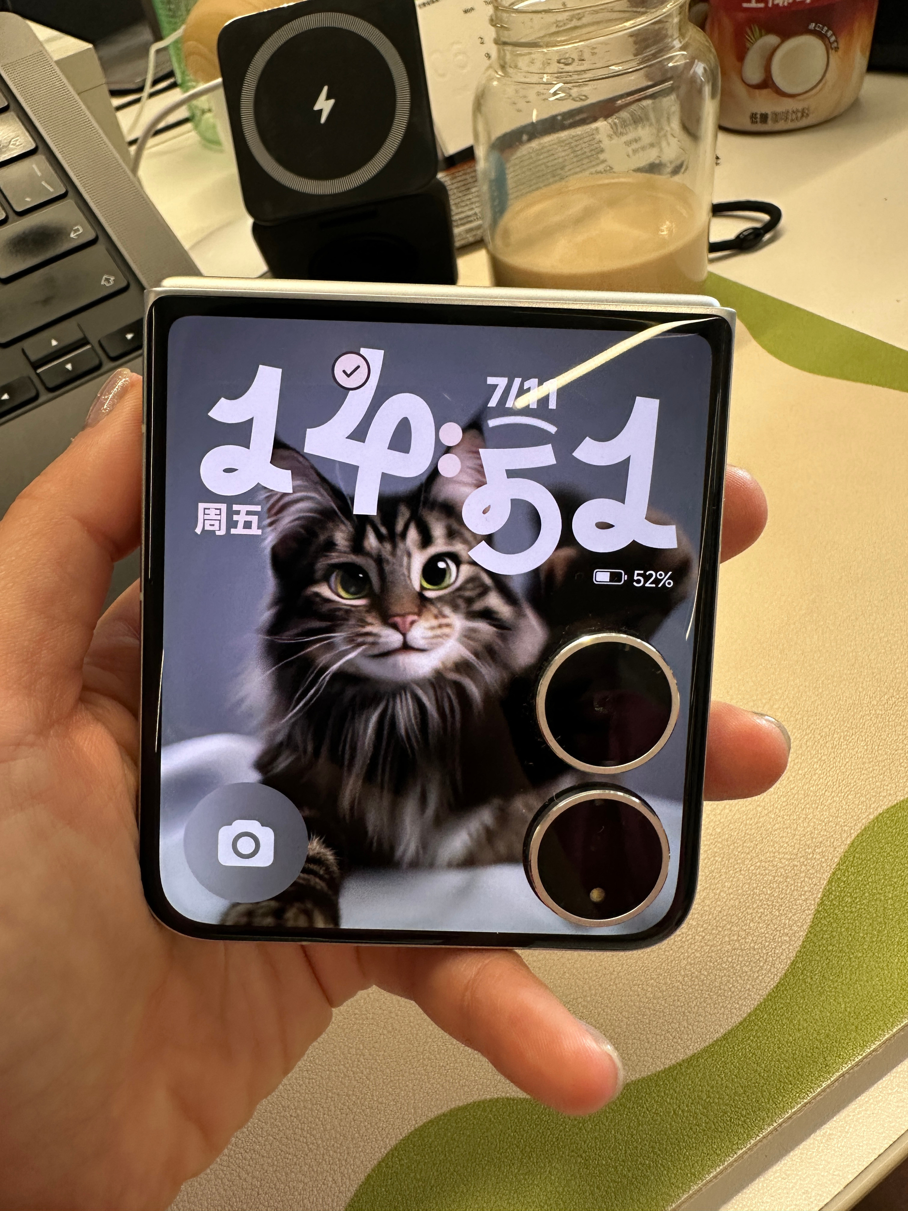 换新小折啦，每次一碰他米修就跟我招手，心都化了~~[哇][哇][哇] ​​​