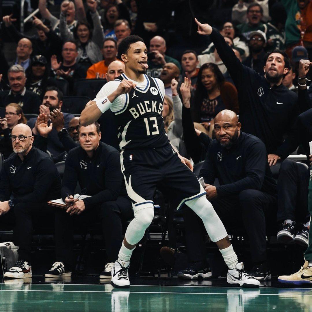 据露天看台，休斯顿火箭队三大交易目标：1. 瑞安·罗林斯2. 佩顿·普里查德3.