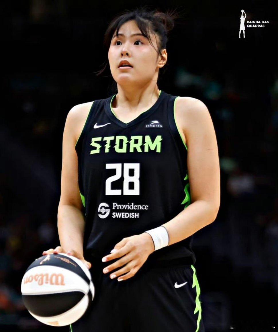 外媒报道，李月汝向西雅图风暴队提出交易申请。这赛季加盟wnba 后，她的出场时间