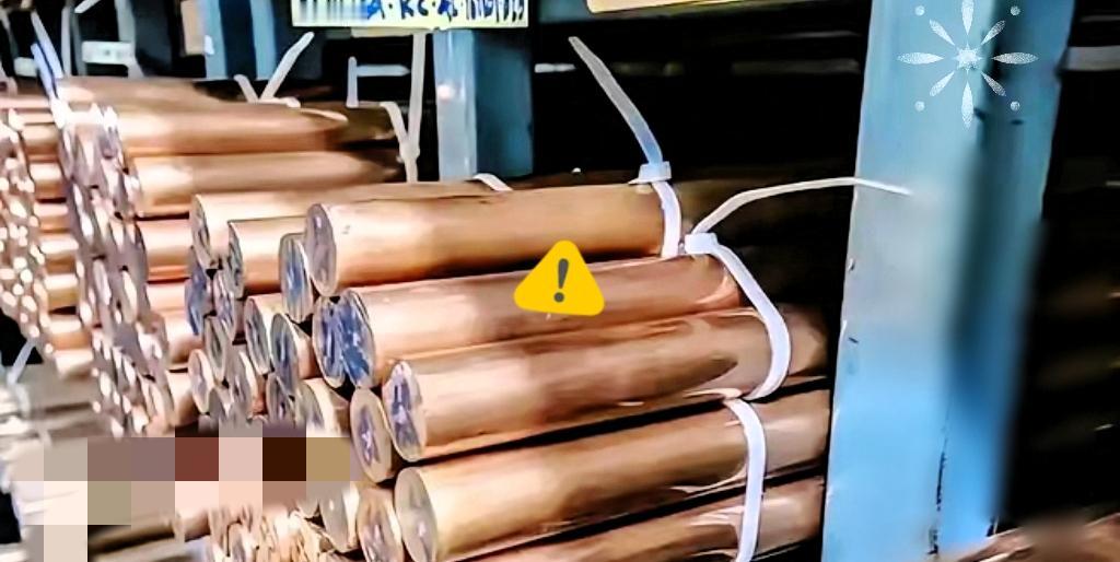 美国这次彻底蒙了，
最近美国大量囤积了铜，
把铜价炒上天去了，中国也不
打算惯着