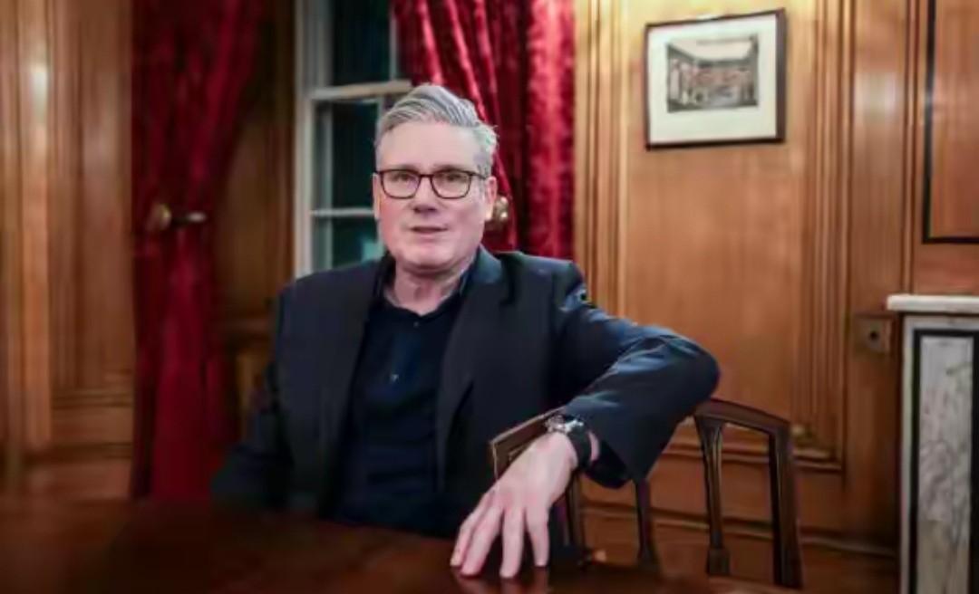 英国首相启程访华，高市早苗也想来？英学者：中美15年必有一战
近日，卷起了一股欧