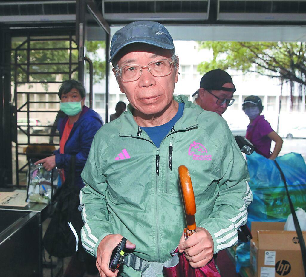 前台湾地区行政机构政务委员张景森近期两次公开发声，均牵动岛内社会舆论焦点。
高铁