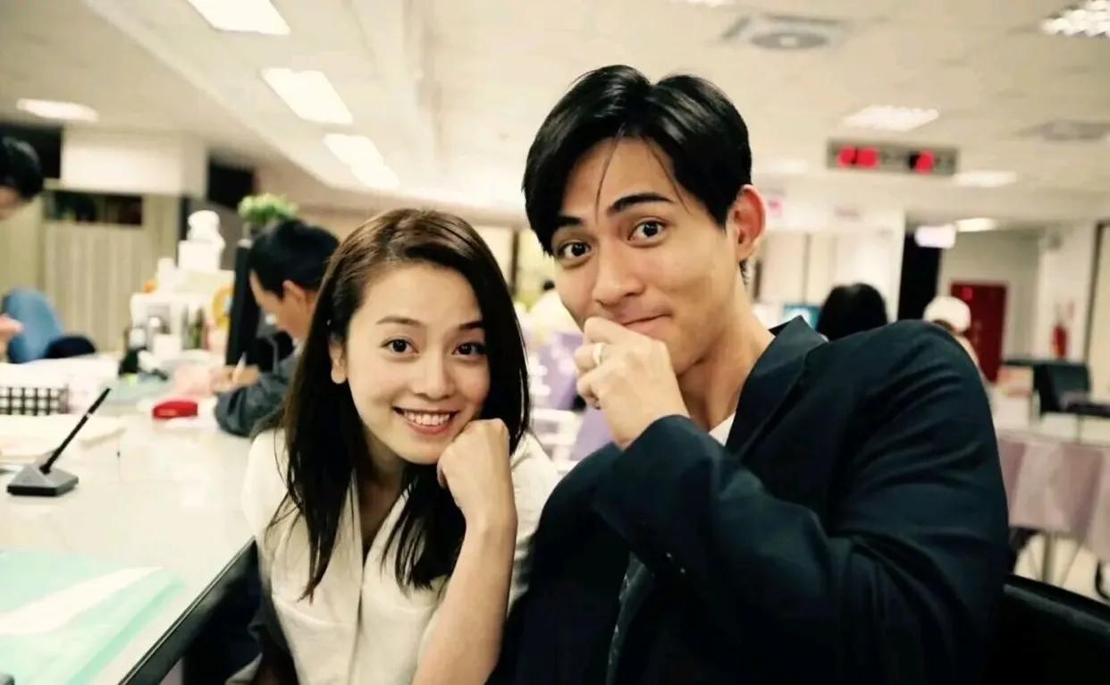 周渝民夫妇因诈骗案被判刑

周渝民夫妇曾因经纪人冯某的欺诈行为而陷入困境。据报道