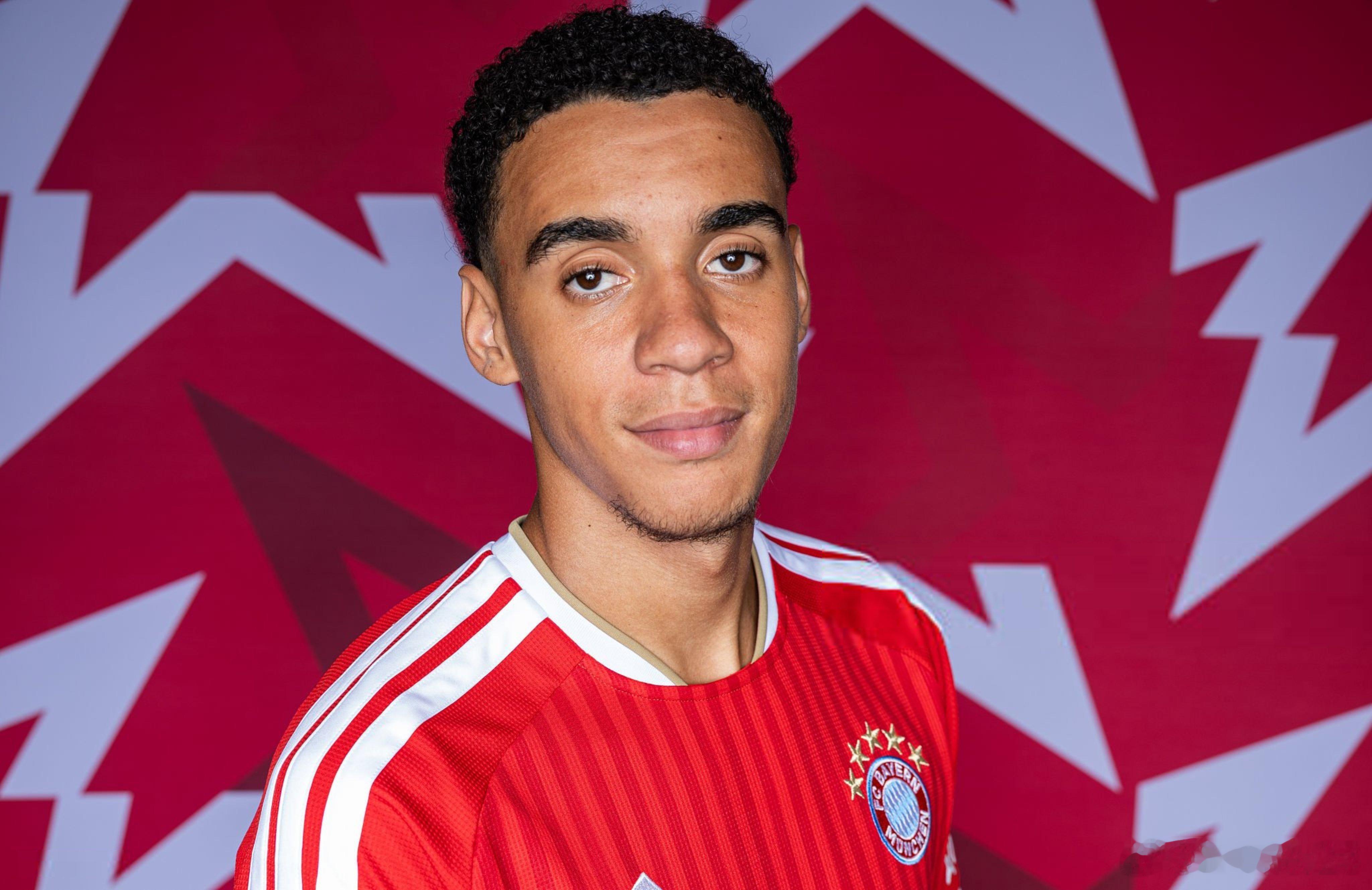 🔴⚪️Bambi🦌🇩🇪🇪🇺 
