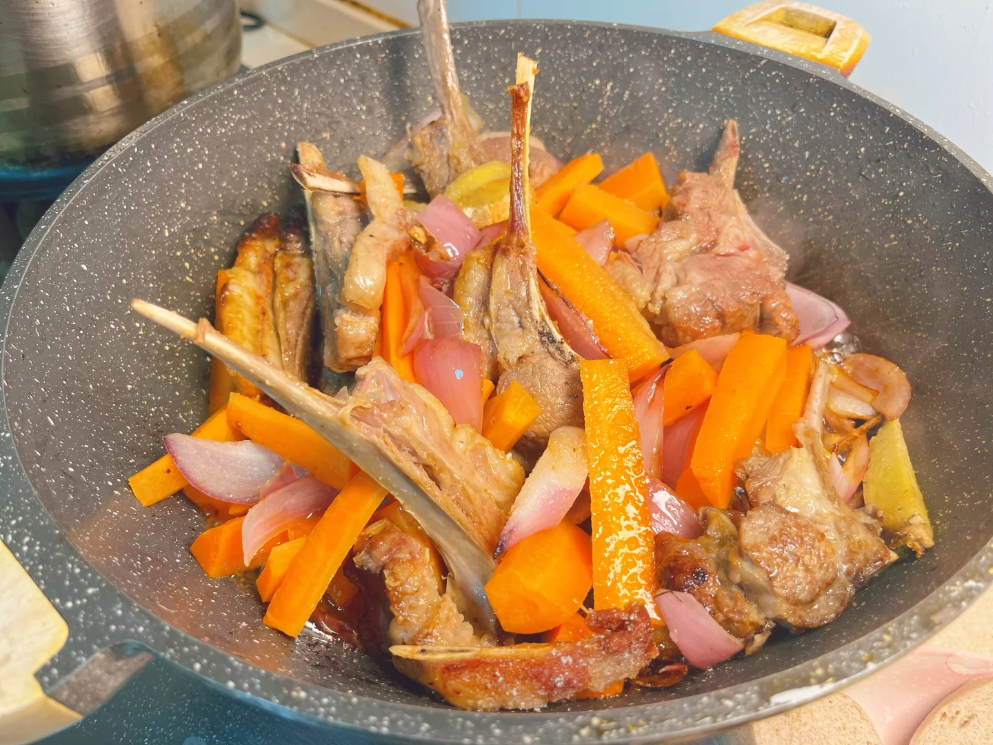 手抓？？？？？？新疆？？？