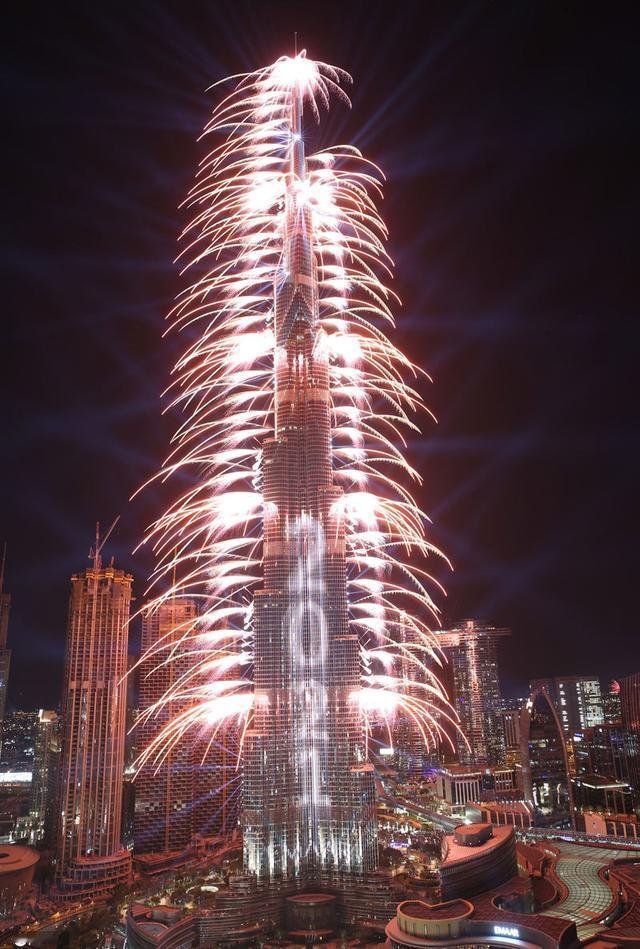 2026年跨年夜，世界第一高楼哈利法塔如何用灯光与烟花迎接新的一年？让我们一同见