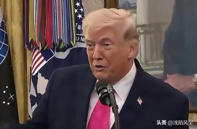 特朗普:“我支持《拯救美国法案》，主张严格核实选民身份、废除邮寄选票，并禁止男性