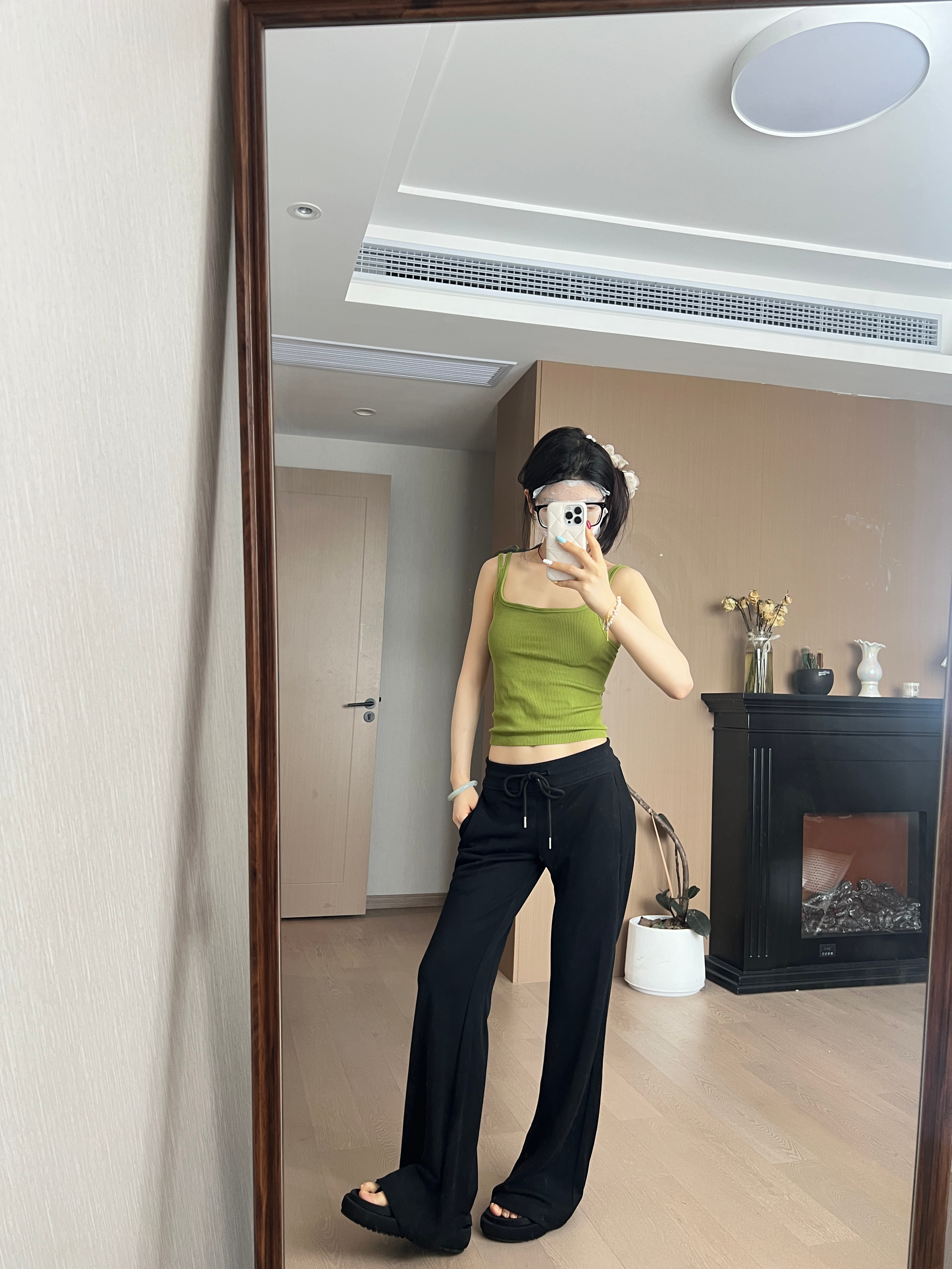 看的我也饿鸡蛋脑袋一个#付四金[超话]# ​​​