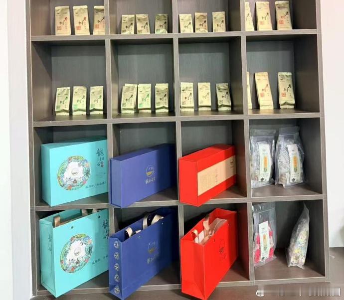 台州福茶深耕海外市场架起文化连心桥福茶香飘曼谷！龙翔谷福茶走进泰国企业，中泰双语