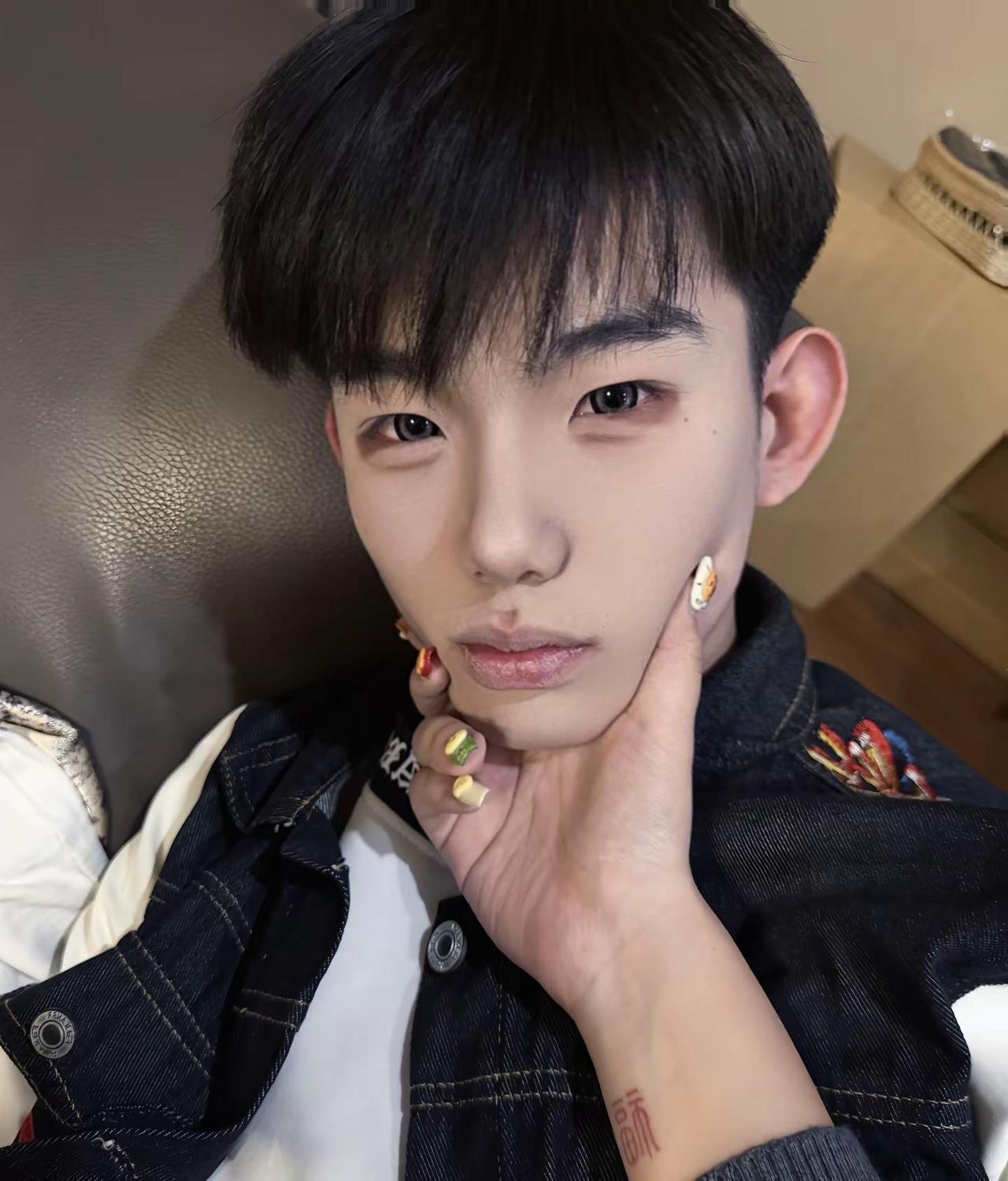 无聊的话那就 爆改男友