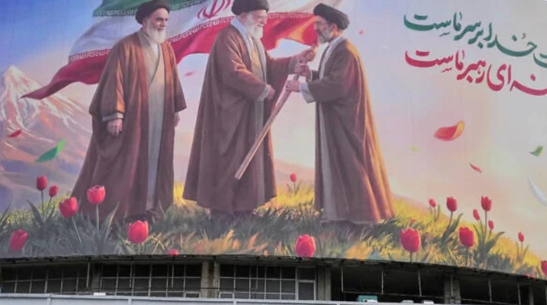 【伊朗最高领袖穆吉塔巴为什么不露面？】

很奇怪，穆吉塔巴虽然已被选为伊朗最高领