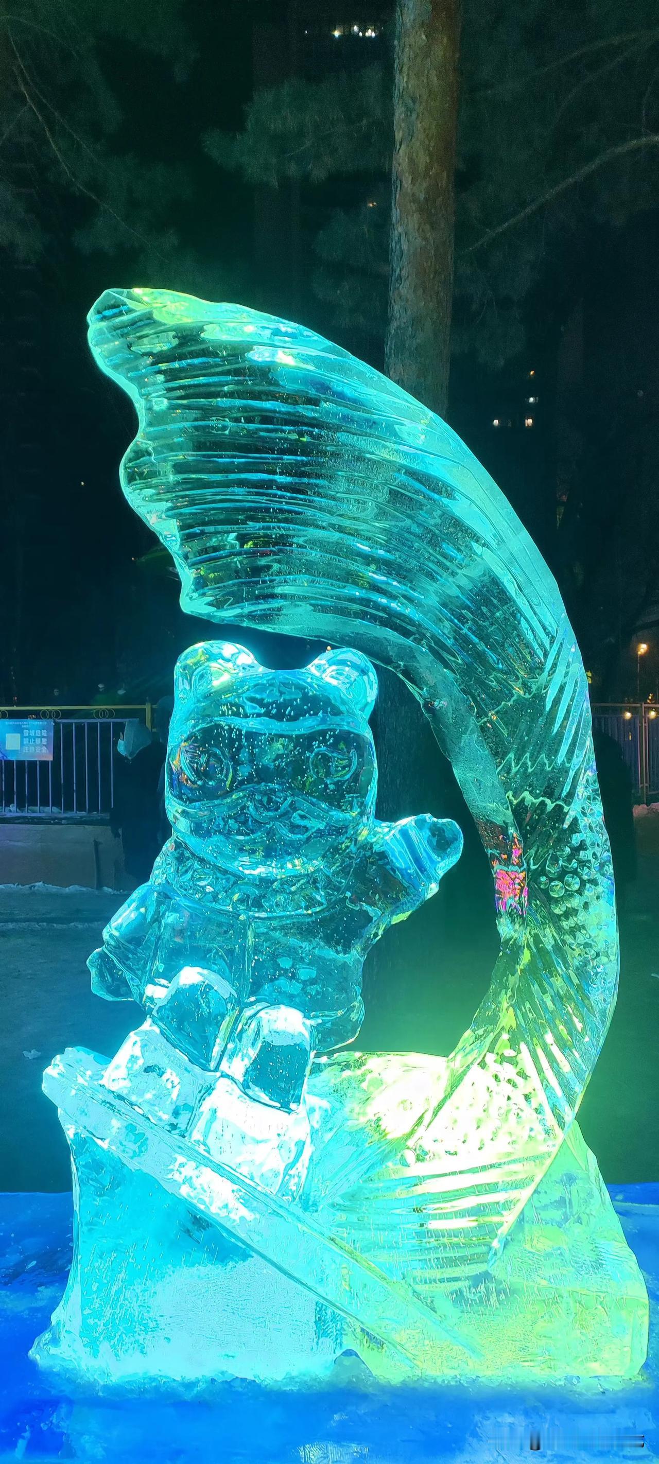 儿子找了个女朋友，还没结婚，不过我心里有丝担忧，她俩同岁是高中同学，一旦结婚就意