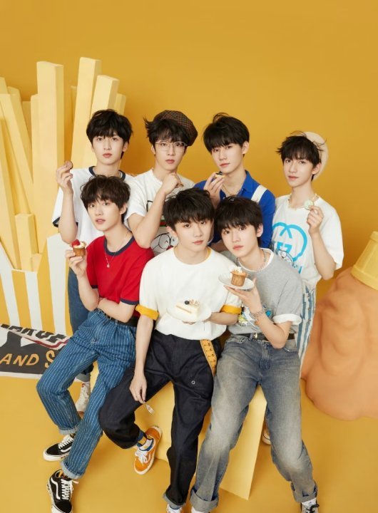 湖南卫视中秋之夜集齐TF三代 期待今年的湖南卫视中秋之夜啦！！ ​​​